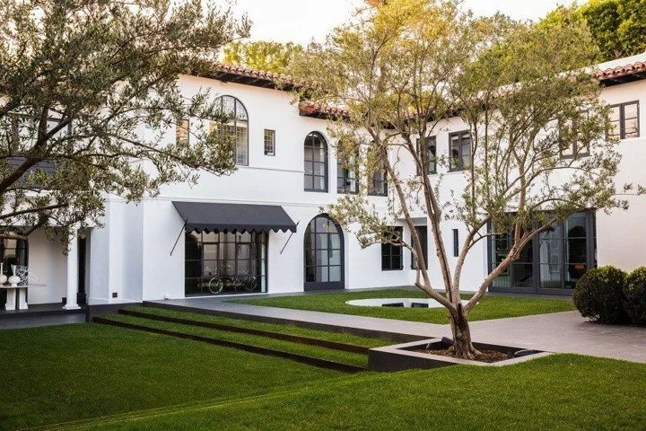 WHAT’S BLACK, WHITE, AND CHIC ALL OVER – A FULL HOME REMODEL??